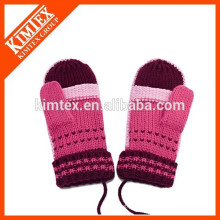 Knitted animal pattern mittens gloves